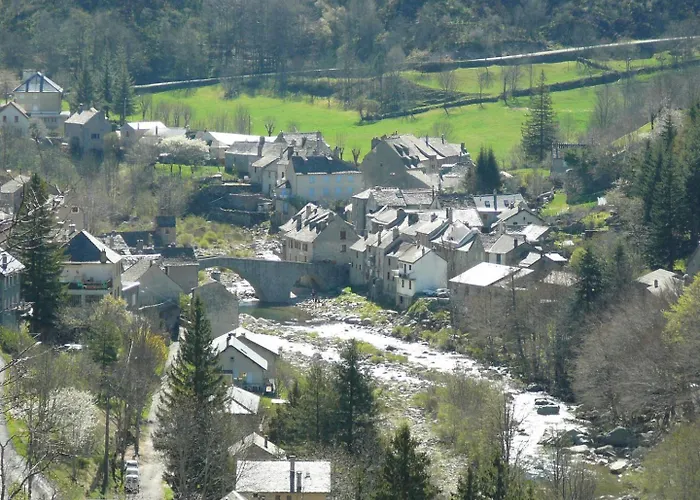 Le Mont Lozere 2/4 Personnes Bédouès